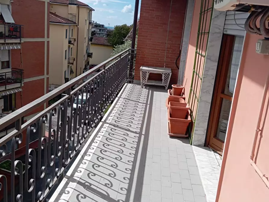 Immagine 8 di Appartamento in affitto  a Carrara