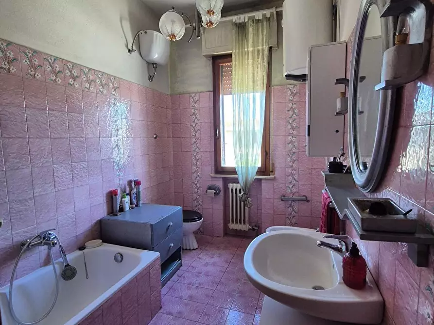 Immagine 14 di Appartamento in vendita  a Santa Croce Sull'arno