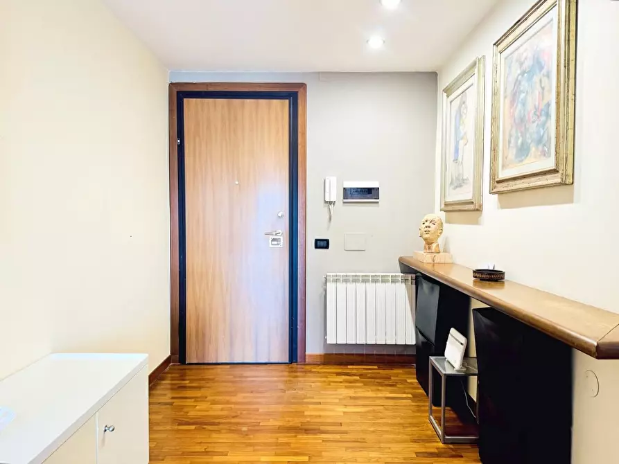 Immagine 56 di Appartamento in affitto  a Viareggio