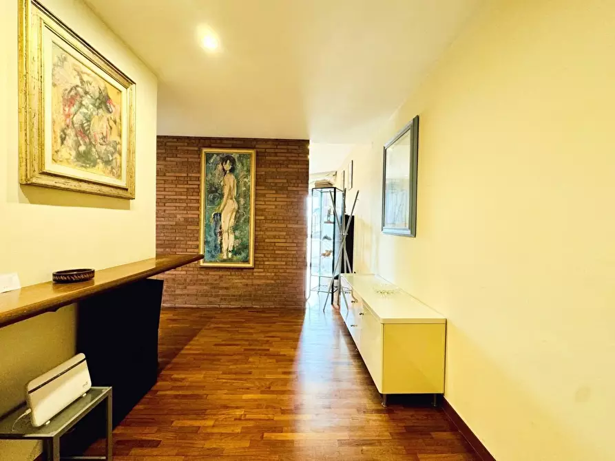 Immagine 2 di Appartamento in affitto  a Viareggio