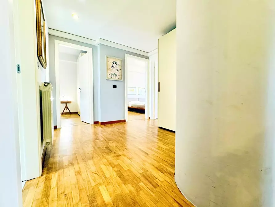 Immagine 21 di Appartamento in affitto  a Viareggio