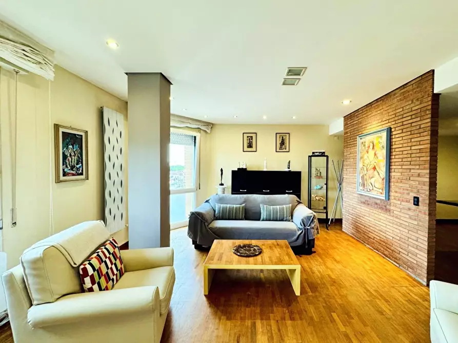 Immagine 7 di Appartamento in affitto  a Viareggio