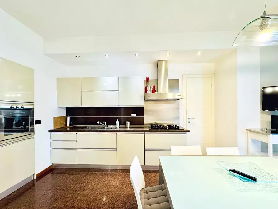 Immagine 20 di Appartamento in affitto  a Viareggio