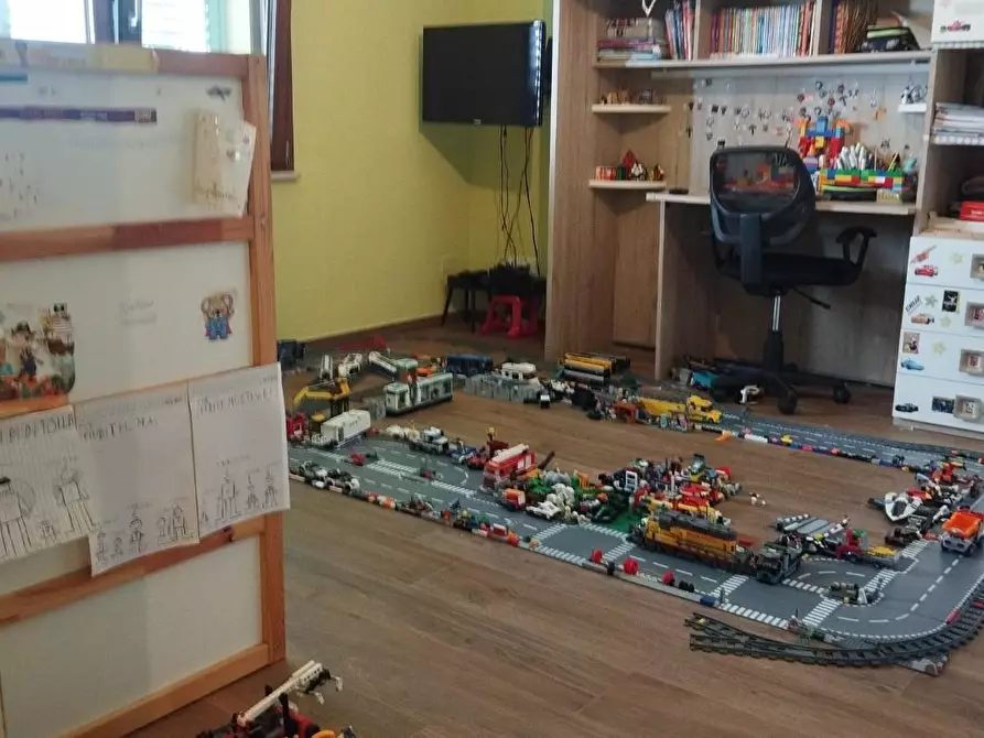 Immagine 19 di Villa in vendita  a Cascina