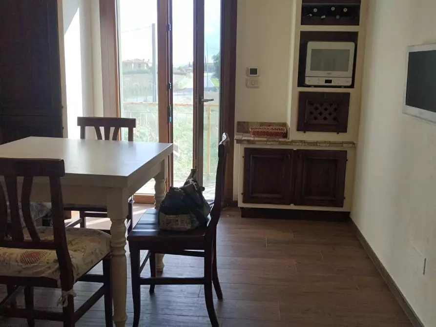 Immagine 12 di Villa in vendita  a Cascina