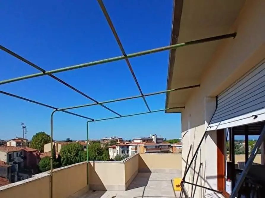 Immagine 9 di Appartamento in affitto  a Pisa