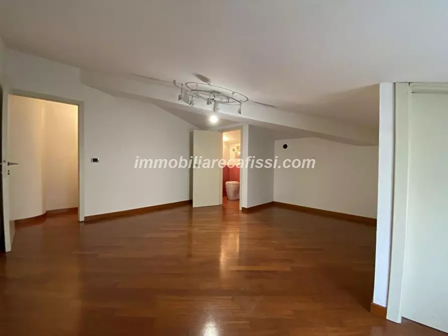 Immagine 17 di Appartamento in vendita  a Poggio A Caiano