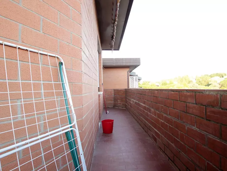 Immagine 11 di Appartamento in vendita  a Siena