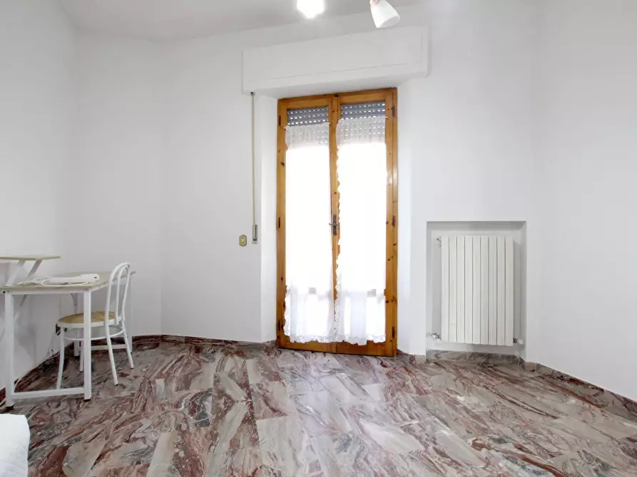 Immagine 10 di Appartamento in vendita  a Siena