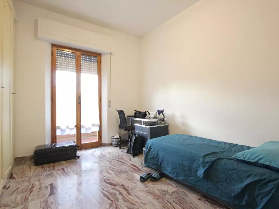 Immagine 13 di Appartamento in vendita  a Siena
