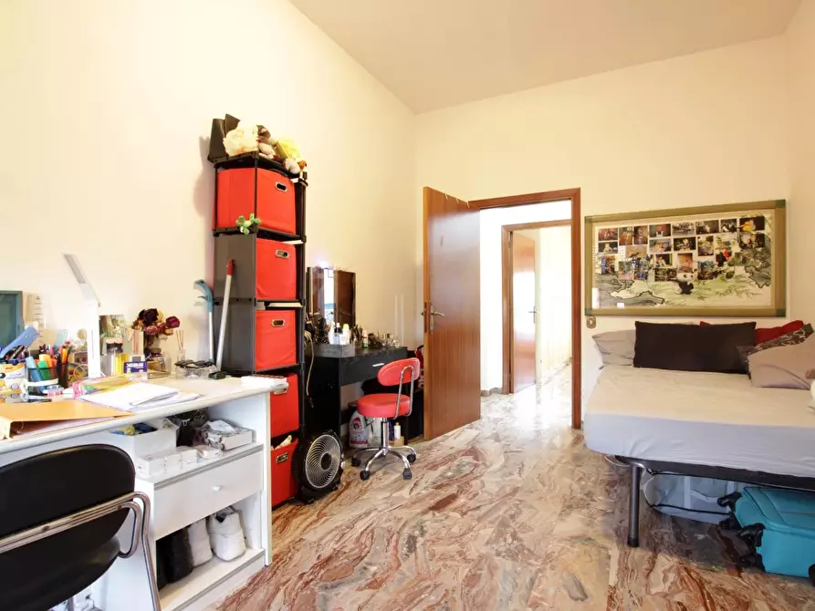Immagine 19 di Appartamento in vendita  a Siena