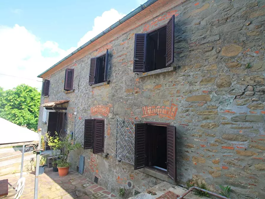 Immagine 26 di Casa colonica in vendita  a Larciano