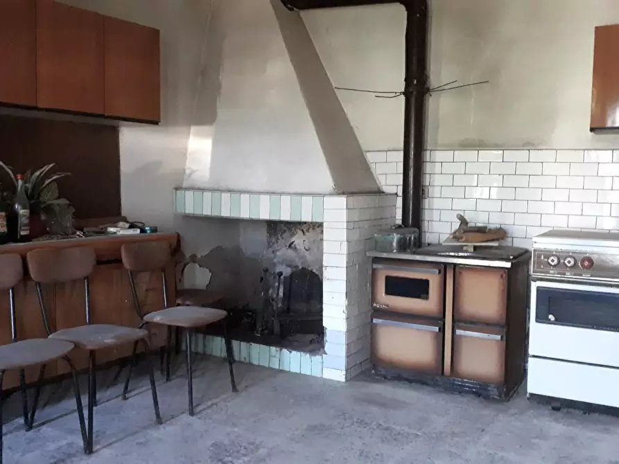 Immagine 14 di Porzione di casa in vendita  a Santa Maria A Monte