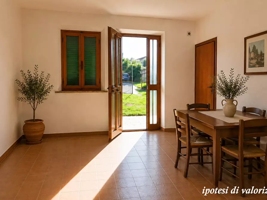 Immagine 10 di Porzione di casa in vendita  a Santa Maria A Monte