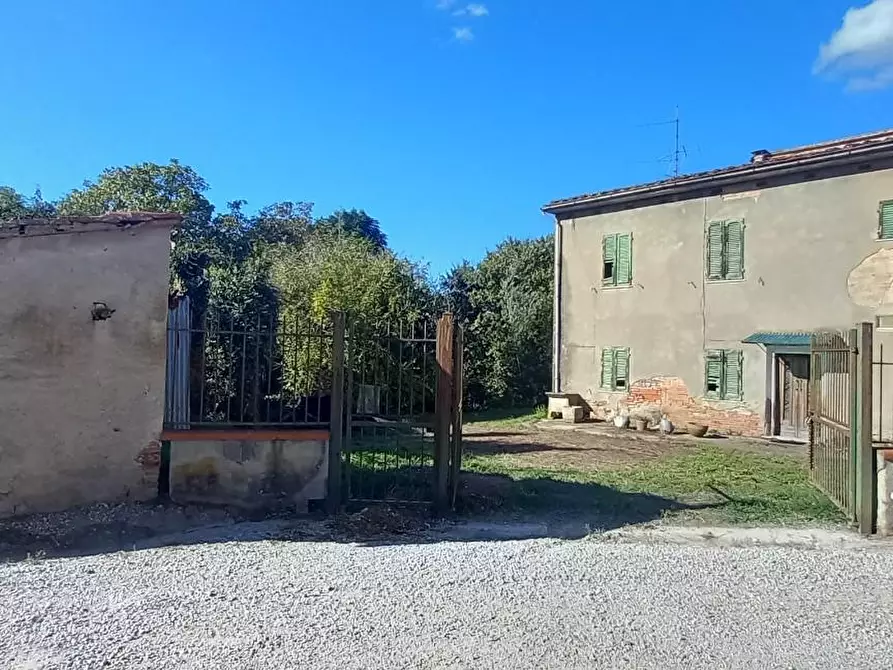 Immagine 2 di Porzione di casa in vendita  a Santa Maria A Monte
