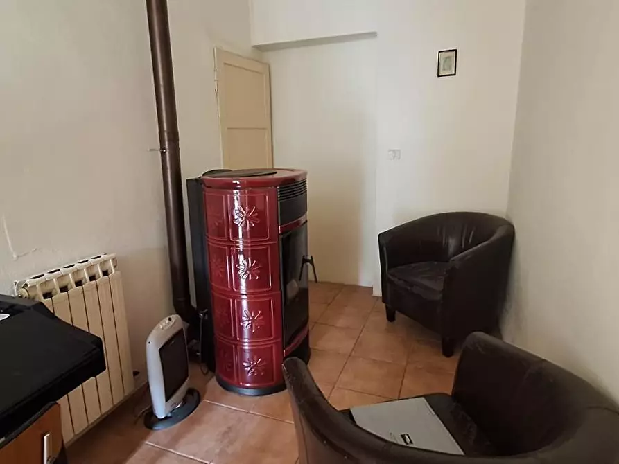 Immagine 10 di Appartamento in vendita  a Pescaglia