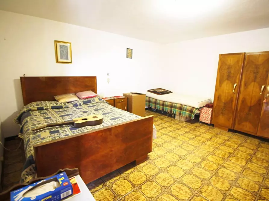 Immagine 5 di Casa colonica in vendita  a Vinci