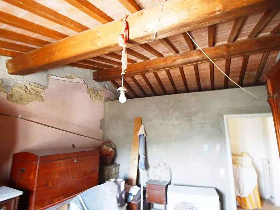 Immagine 7 di Casa colonica in vendita  a Vinci