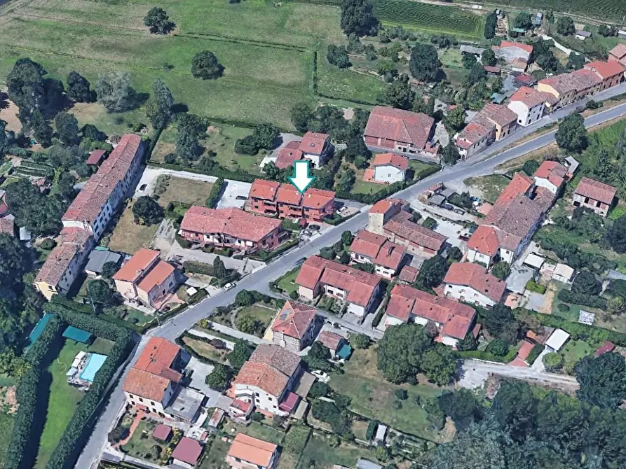 Immagine 3 di Appartamento in vendita  a Lucca