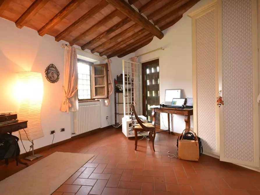 Immagine 20 di Rustico / casale in vendita  a Lucca