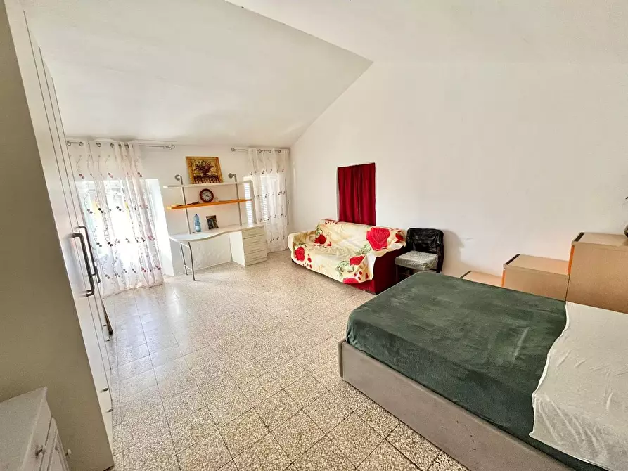 Immagine 25 di Terratetto in vendita  a Massa