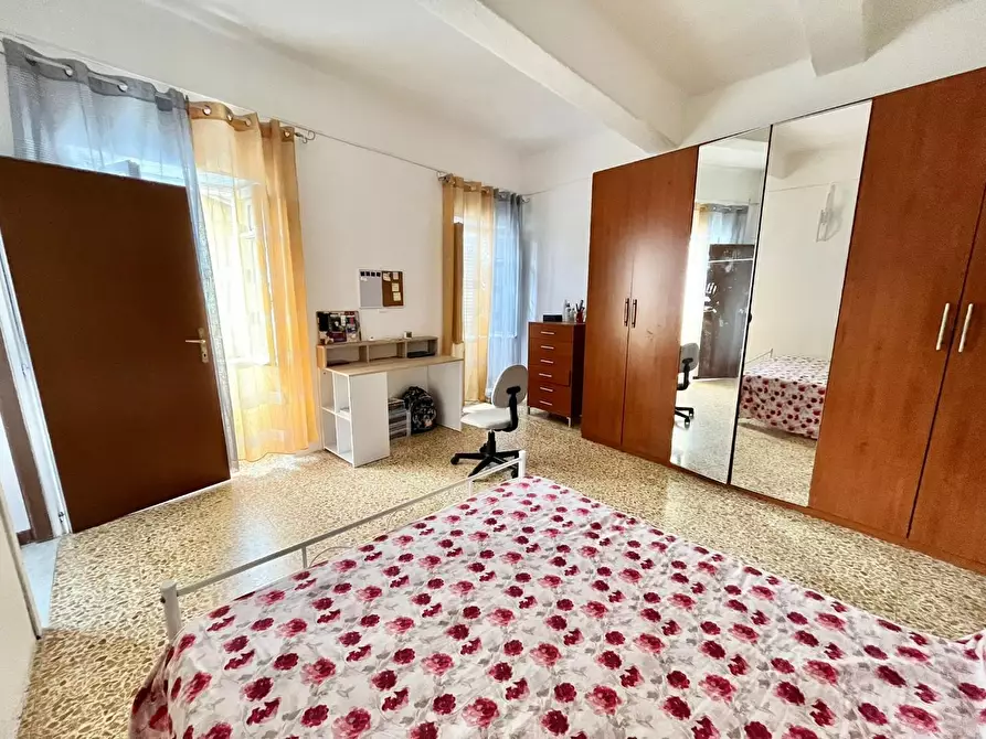 Immagine 19 di Terratetto in vendita  a Massa