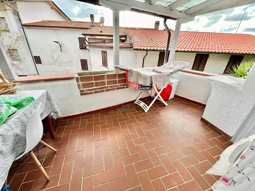 Immagine 1 di Terratetto in vendita  a Massa