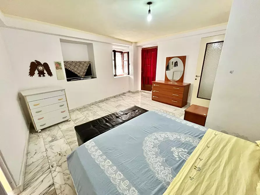 Immagine 23 di Terratetto in vendita  a Massa