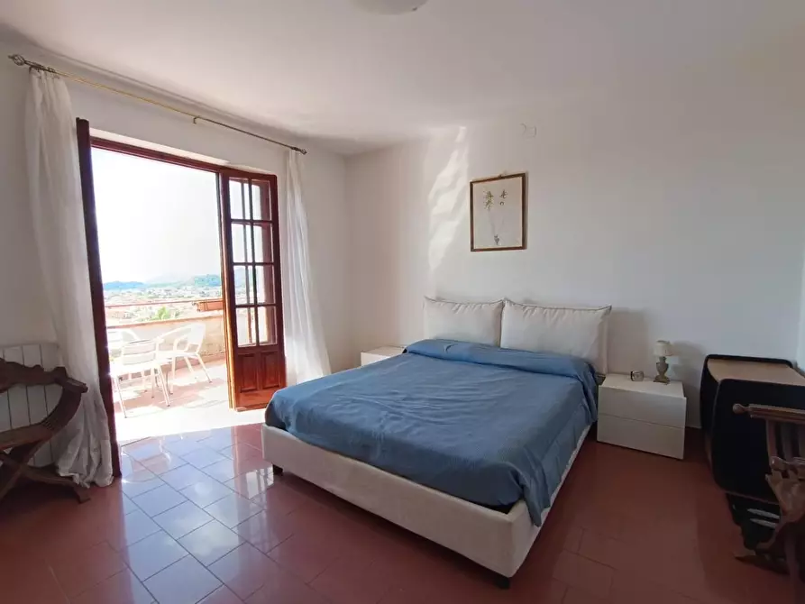 Immagine 23 di Casa bifamiliare in vendita  a Massa