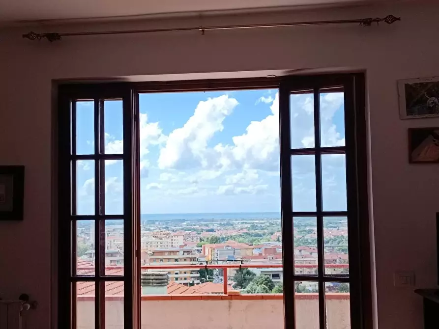 Immagine 11 di Casa bifamiliare in vendita  a Massa