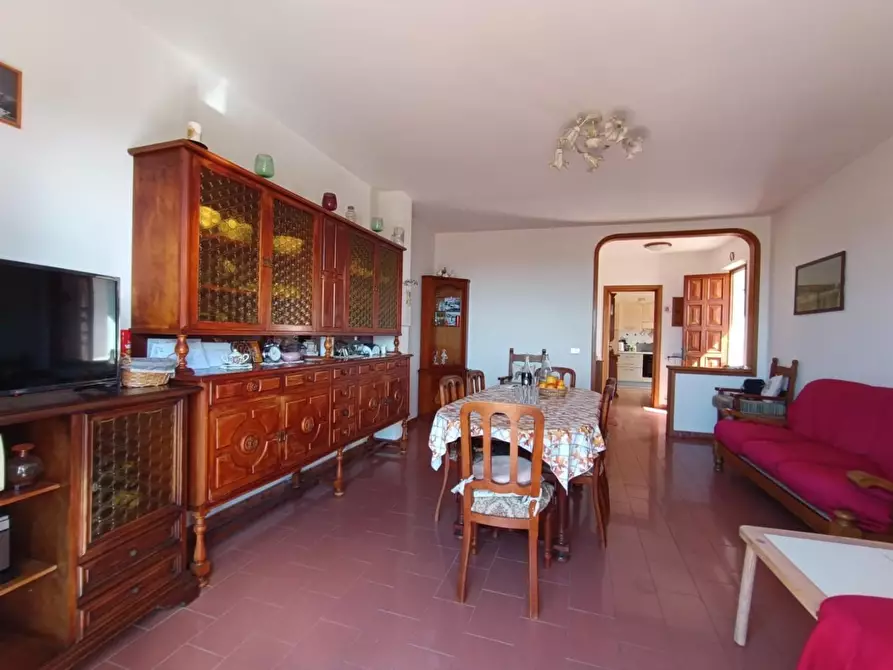 Immagine 10 di Casa bifamiliare in vendita  a Massa