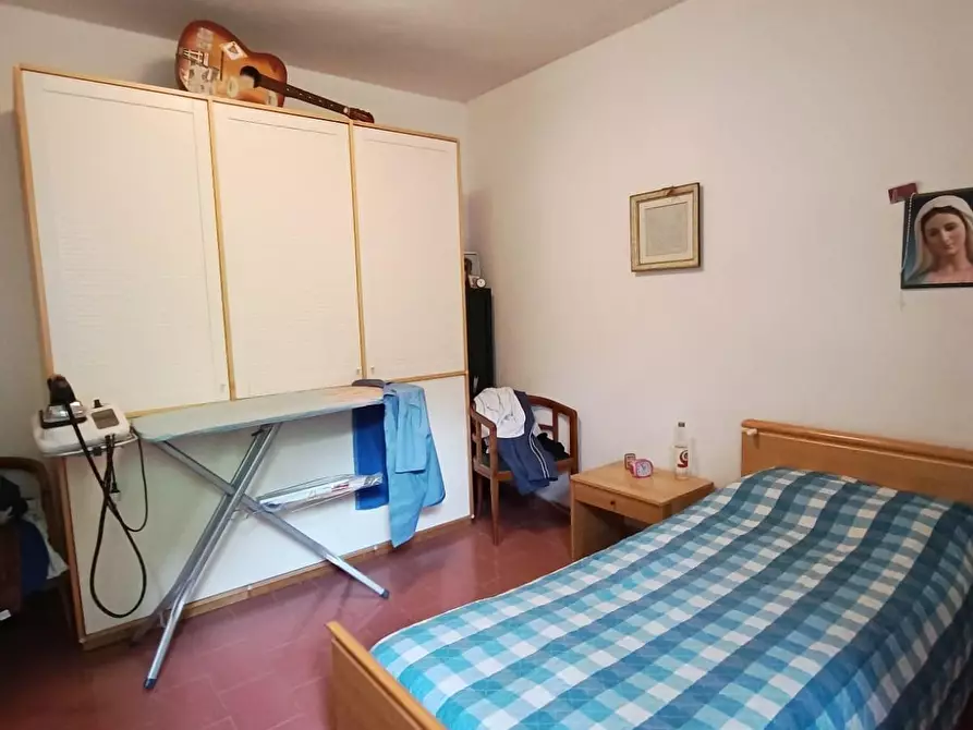 Immagine 22 di Casa bifamiliare in vendita  a Massa