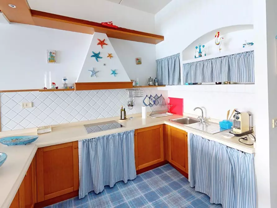 Immagine 6 di Appartamento in vendita  a Castro