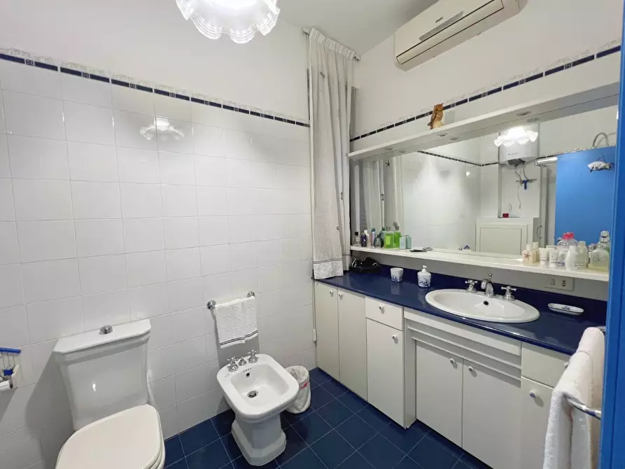 Immagine 13 di Appartamento in vendita  a Castro