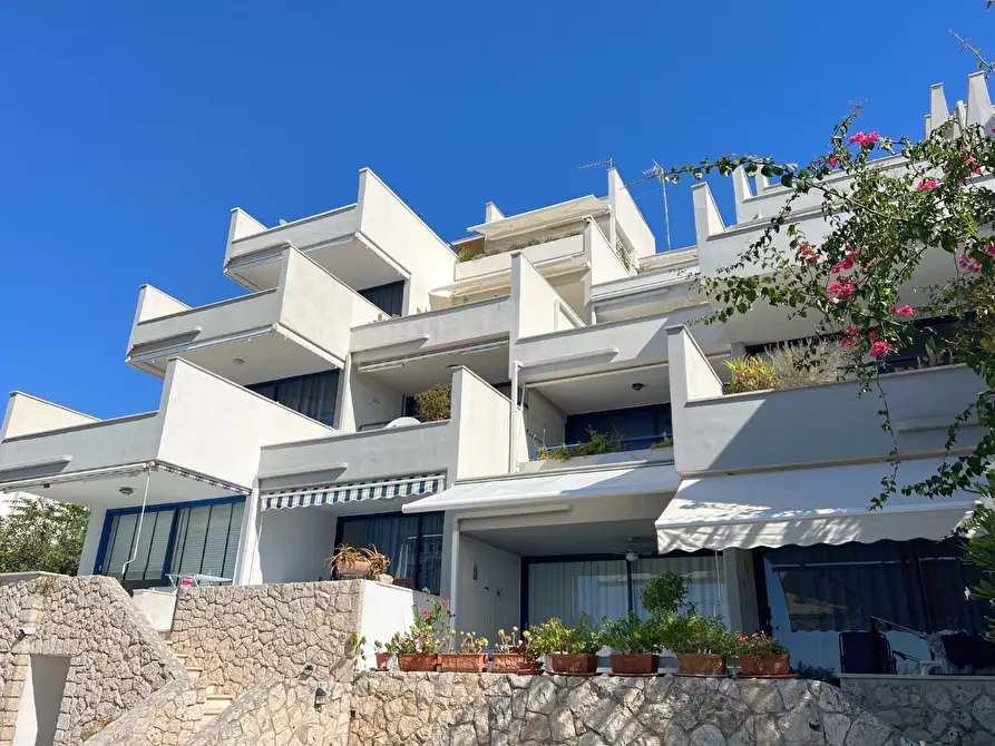 Immagine 7 di Appartamento in vendita  a Castro