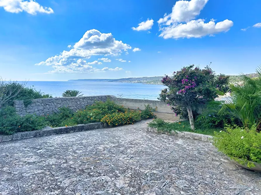 Immagine 8 di Appartamento in vendita  a Castro