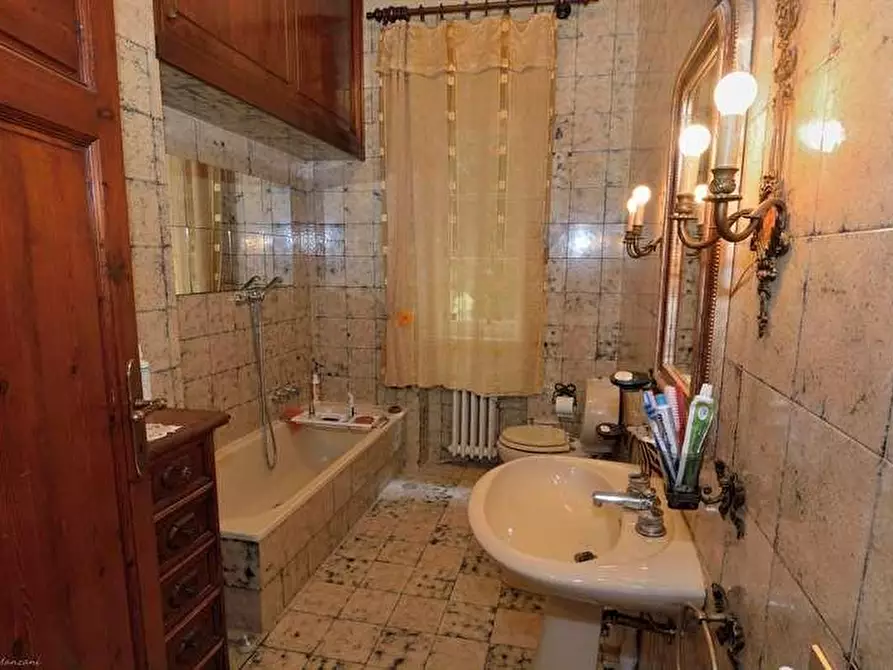 Immagine 19 di Terratetto in vendita  a Campiglia Marittima