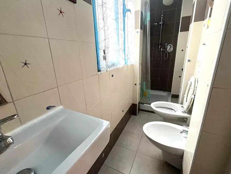 Immagine 9 di Appartamento in vendita  a Livorno