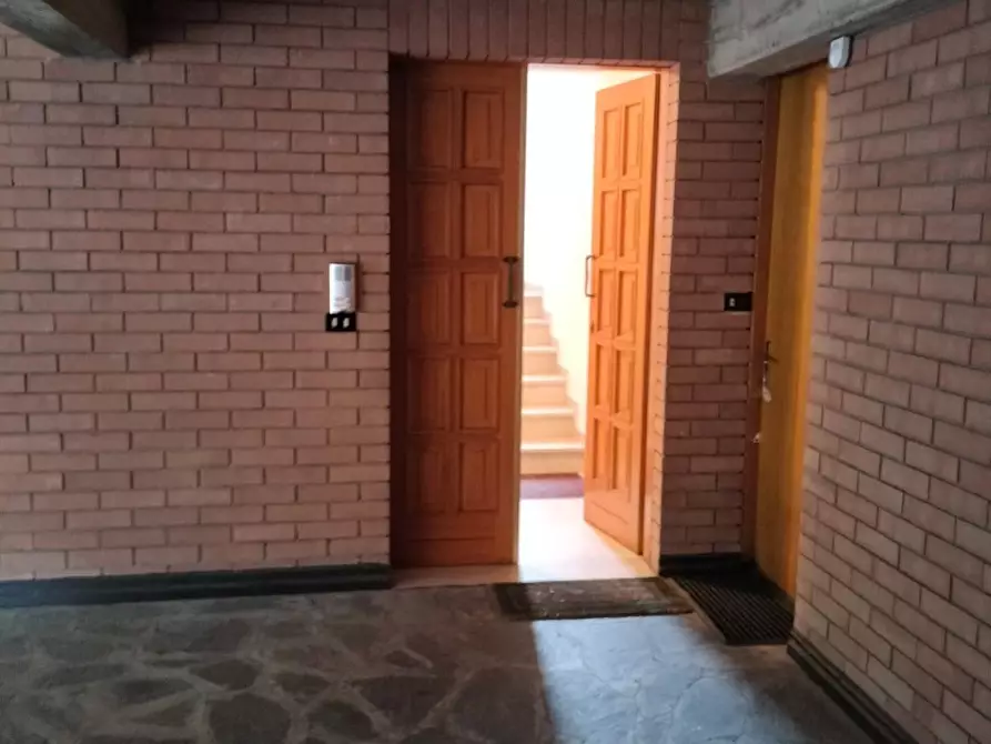 Immagine 1 di Appartamento in vendita  a Reggio Nell'emilia