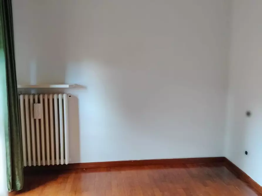 Immagine 19 di Appartamento in vendita  a Reggio Nell'emilia