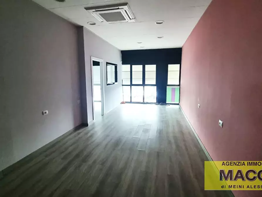 Immagine 5 di Ufficio in affitto  a Pontedera