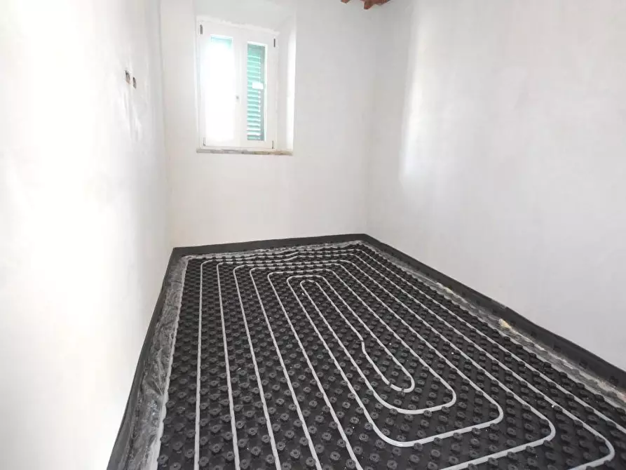 Immagine 9 di Appartamento in vendita  a Capannori