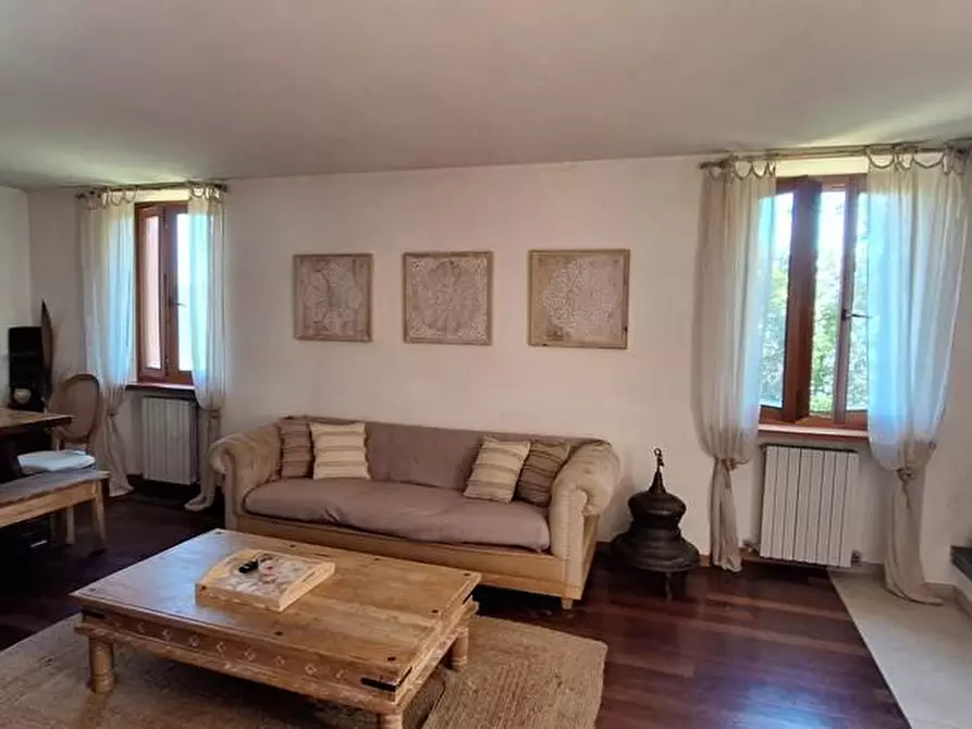 Immagine 22 di Casa colonica in vendita  a Pescaglia