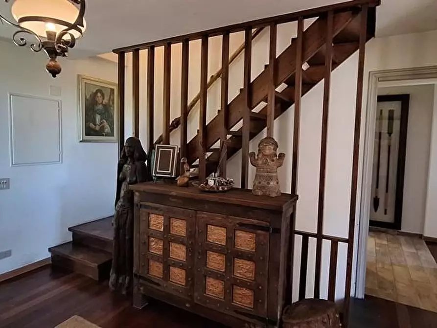 Immagine 25 di Casa colonica in vendita  a Pescaglia