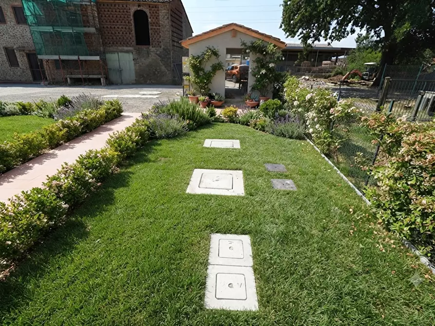 Immagine 1 di Terratetto in vendita  a Capannori