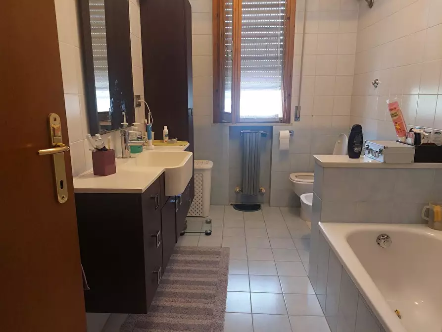 Immagine 12 di Appartamento in vendita  a Santa Croce Sull'arno