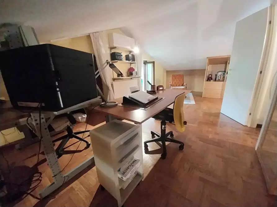 Immagine 44 di Villa in vendita  a Calci