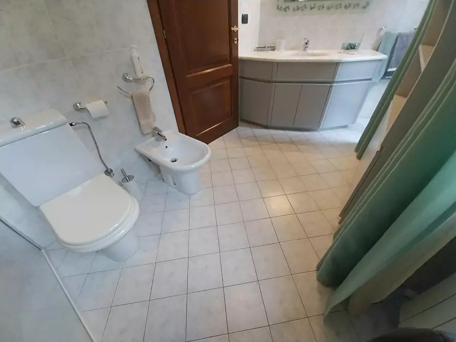 Immagine 25 di Villa in vendita  a Calci