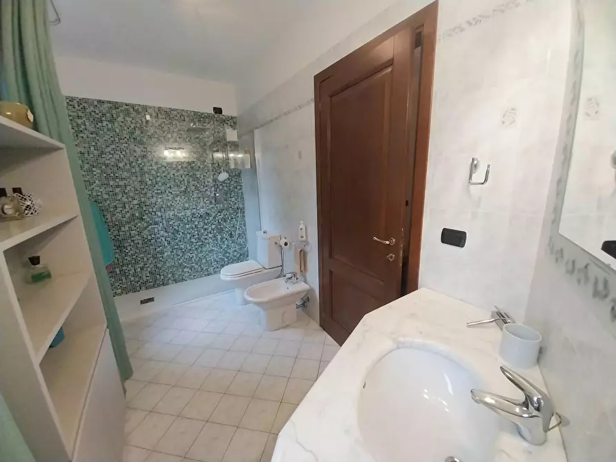 Immagine 24 di Villa in vendita  a Calci