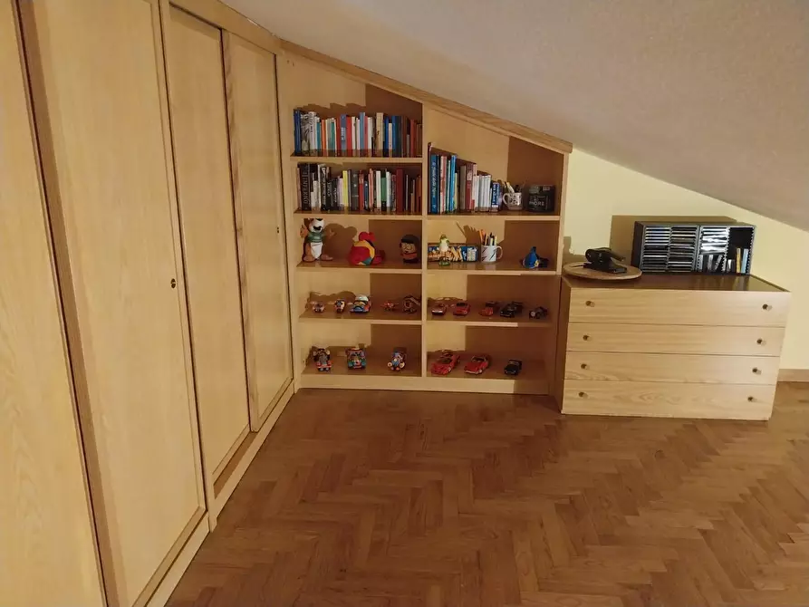 Immagine 42 di Villa in vendita  a Calci